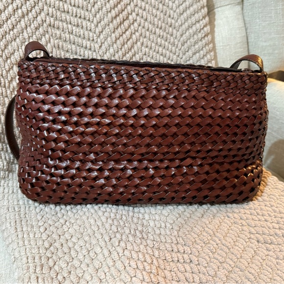 Authentic Fossil 1954 Woven Brown Leather Crossbody Adjustable strap 75082 - Picture 2 of 10